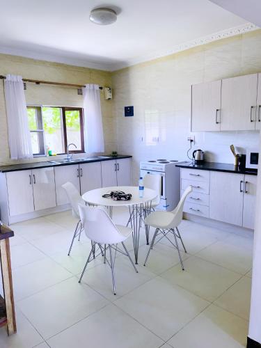 Hembo, Lusaka (fotografie 7)