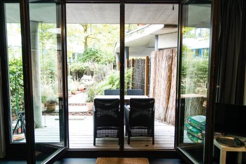 Gartenzimmer in Atelierwohnung, Köln (Foto 3)