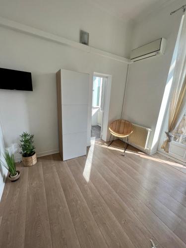 Beautiful T1 Bordeaux apartment with balcony - Location saisonnière - Talence