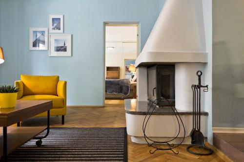 Tallinn City Apartments - Town Hall Square - image 13