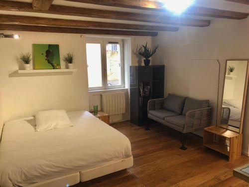 Studio calme - pentes de la croix rousse, Lyon (fotografie 9)