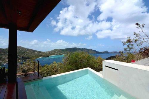 Destiny Le Rêve Bleu et la Mer (Destiny Le Reve Bleu et la Mer) in Port Elizabeth