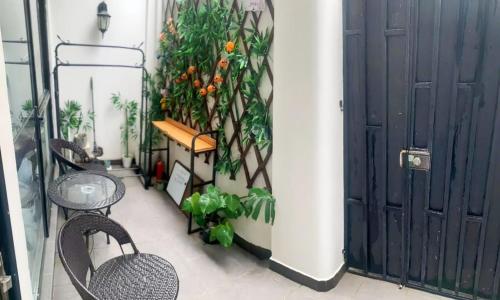 Shanghai Garden Historical loft Apartment with courtyard and citywalk- Near Downtown Wukang Road, Shanghai (photo 6)