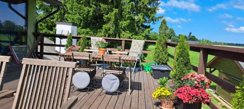 Laimjala Guesthouse with a Cozy Lounge and Terrace in Saaremetsa