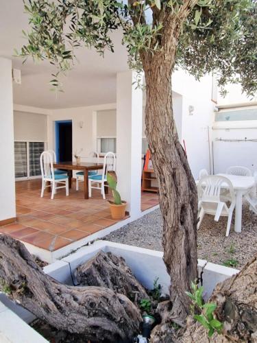 Apartamentos Turisticos CAN CUNILL 3