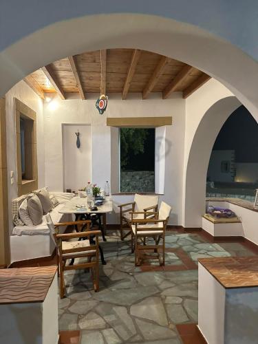 Balcony/terrace, Villa with majestic view in Other