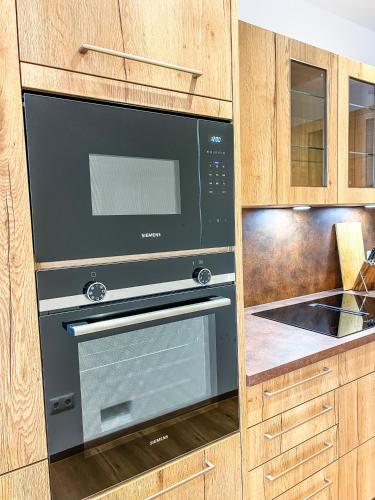 Deluxe-Wohnung in Wasserburg Bahnhof - 94m2 - Smart TV - Terrasse - NEU in Wasserburg am Inn