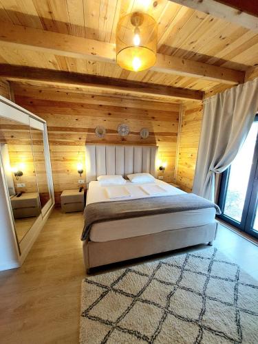 Three-Bedroom Villa image 6