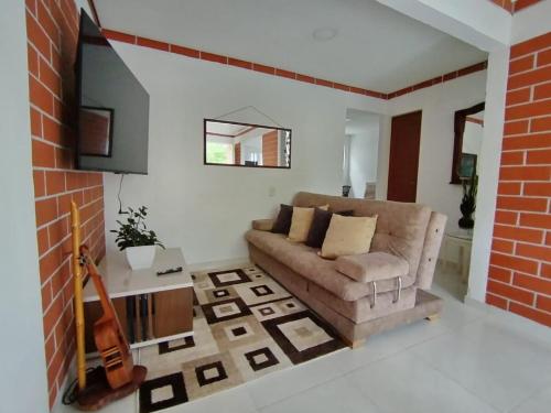 En Cali, Nuestra casa es tu hogar