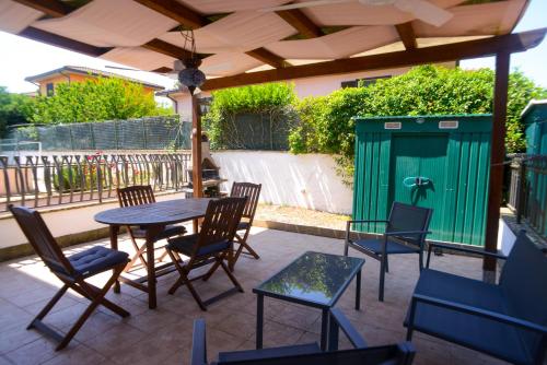 La Dimora Etrusca - Patio Privato - 600m dal Lago in Capodimonte (Viterbo)