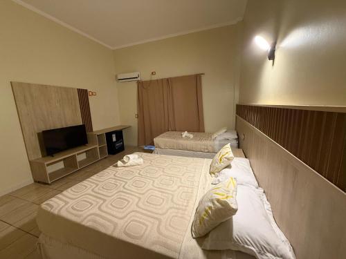 Superior Triple Room image 1
