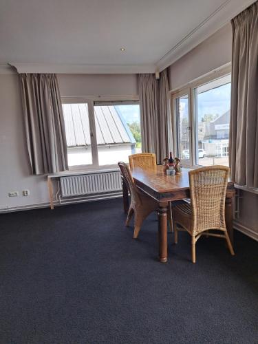 Chang, Egmond aan den Hoef (foto 6)