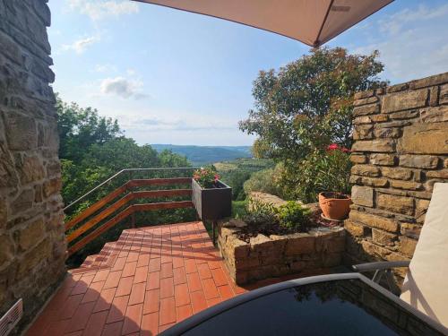 Holiday House Calla, house with a view, near Piran in Krkavče