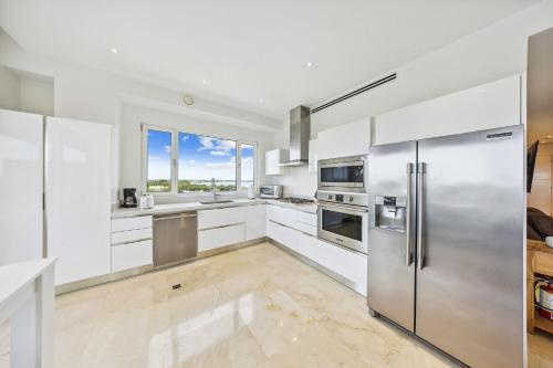 Two-Bedroom Apartment image 9