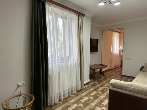 TAGANI Guest Rooms in Martuni