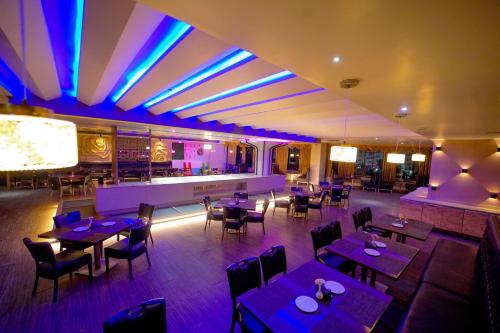 Ресторант, Hotel Occassia Bliss in Miyapur