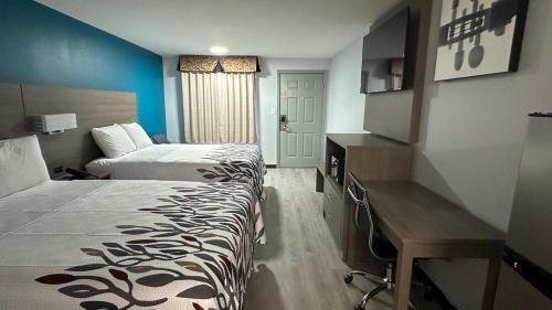 Camden Country Inn in Camden