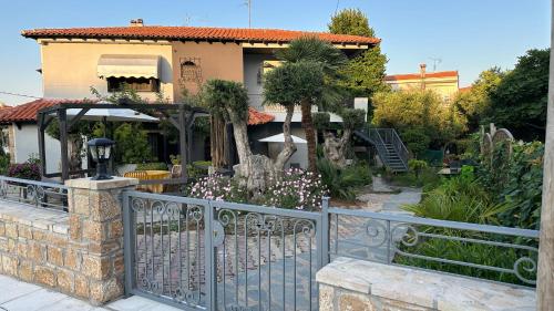 Greek Mansion – khách sạn tại Moudania