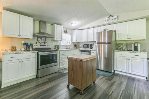 Quiet Oasis NearTown & Hospital in Simpsonville