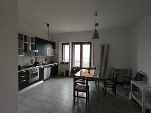 廚房, CASA DORIS Montecarotto, Le Marche - Top Lage, Glasfaser WIFI, neu renoviert in 蒙泰卡羅托