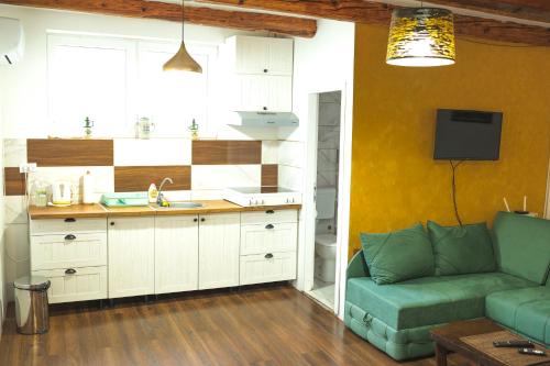 Apartmani Kačara (Apartmani Kacara) in 斯雷姆斯基卡爾洛夫奇