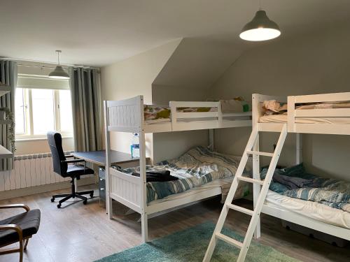 Spacious, modern room for families in a shared family home, Dublín (foto 7)