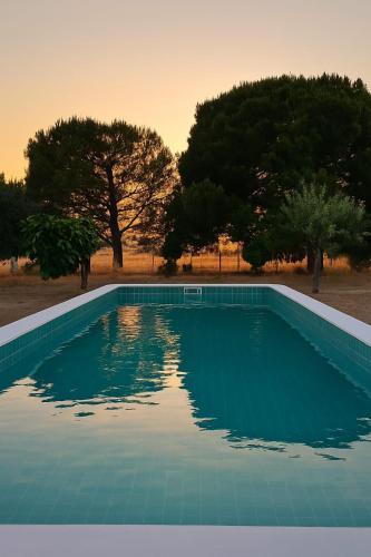 Uima-allas, OAK Monte Alentejano - 2 casas T2 alugadas sempre em simultaneo toda a propriedade e exclusiva a uma in São Domingos (Setubal)