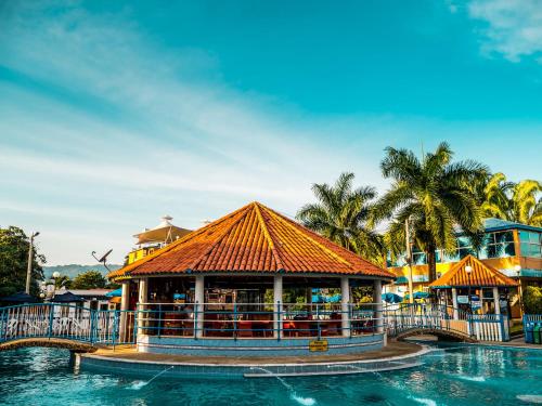 HCR Hotel y Centro de Convenciones Chinauta Real