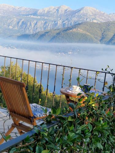 Villa on Luštica peninsula with fantastic sea view, Mitrovići (zdjęcie 3)