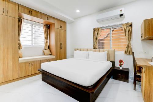 Palette Chanda Nagar Near GSM Mall in Miyapur