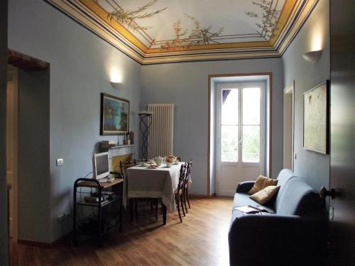  Casa Azzurro Pervinca by Holiday World, Pension in Finale Ligure
