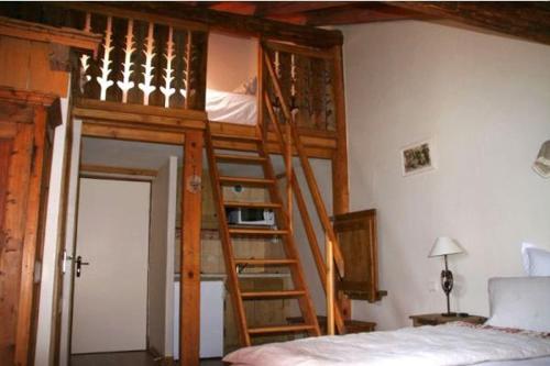 Auberge De Cassiel