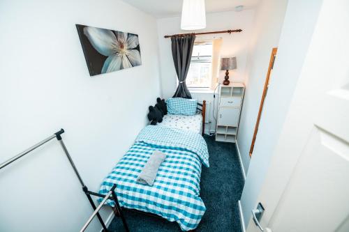 Family & Group Stay in Manchester - Free Parking, Manchester (Foto 5)