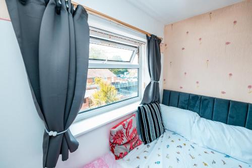 Family & Group Stay in Manchester - Free Parking, Manchester (Foto 11)