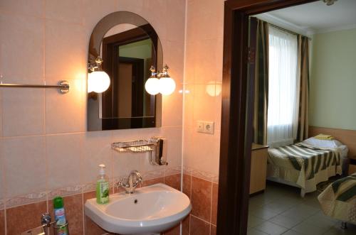 Inn Lira - image 6