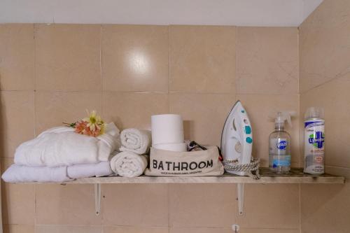 One-Bedroom Apartment image 10