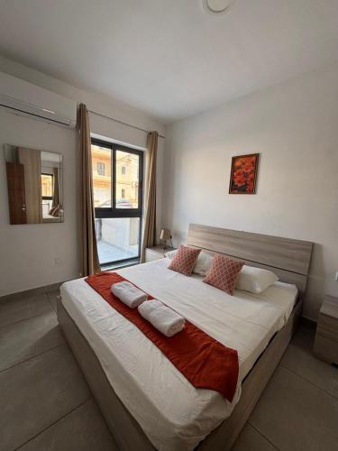 Bright Room - Private External Bathroom
