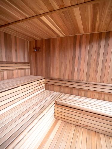 Tiny Homes & Sauna MIZUHO