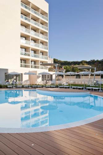 مسبح, Nautilus Family Hotel in Pesaro City Center