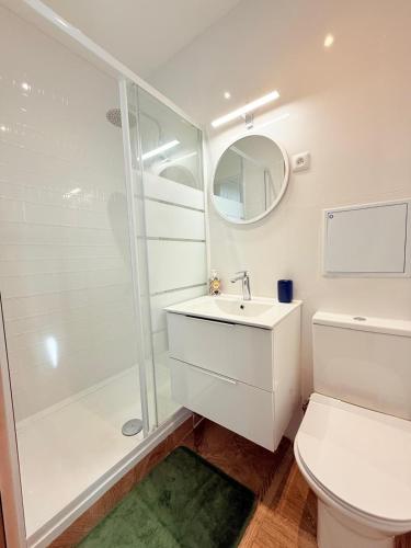 L1 Duplex 10P Jacuzzi Terrasse Vue Mer et Montagne, Marseille (photo 9)