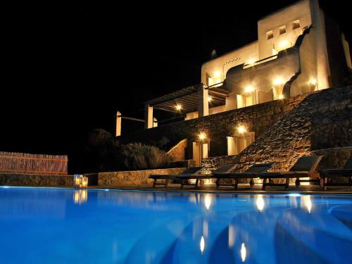 Gorgeous Villa in Mykonos with Private Pool