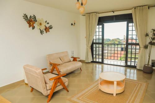 Stylish & Secure 2BR with free Parking & Wi-Fi Included, Kajansi (foto 7)