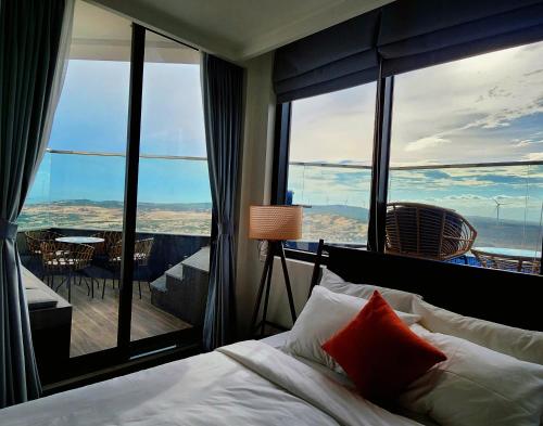 Mandala Oceanfront Driftwood Resort - 해변
