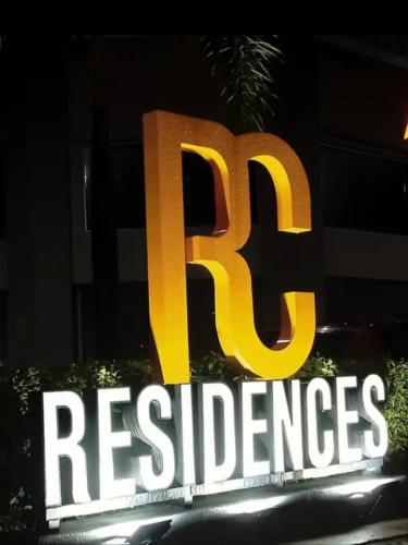 Modern High-Floor 2BR Retreat 9km to KL City Centre, Куала-Лумпур