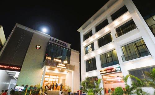 Exterior view, Hotel Sapp-Hire Inn Siwan Bihar in Siwan