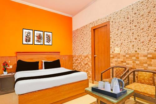 Collection O Rewari Central Railway Junction in Rewari