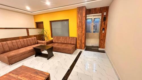 Hotel Balcony – Pokhara, FL