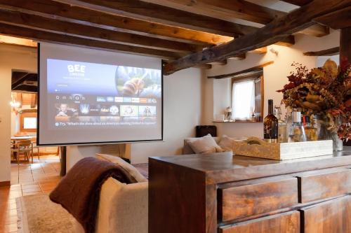 Koplietošanas atpūtas telpa ar TV, Casa Rural Taller del Nogal in Campillo De Ranas