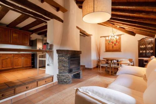 Casa Rural Taller del Nogal in Campillo De Ranas