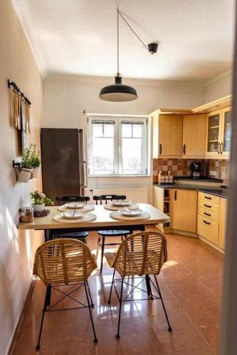 Vitorlás Vendégház Balatonalmádi (Vitorlas Vendeghaz Balatonalmadi) in バラトナルマディ